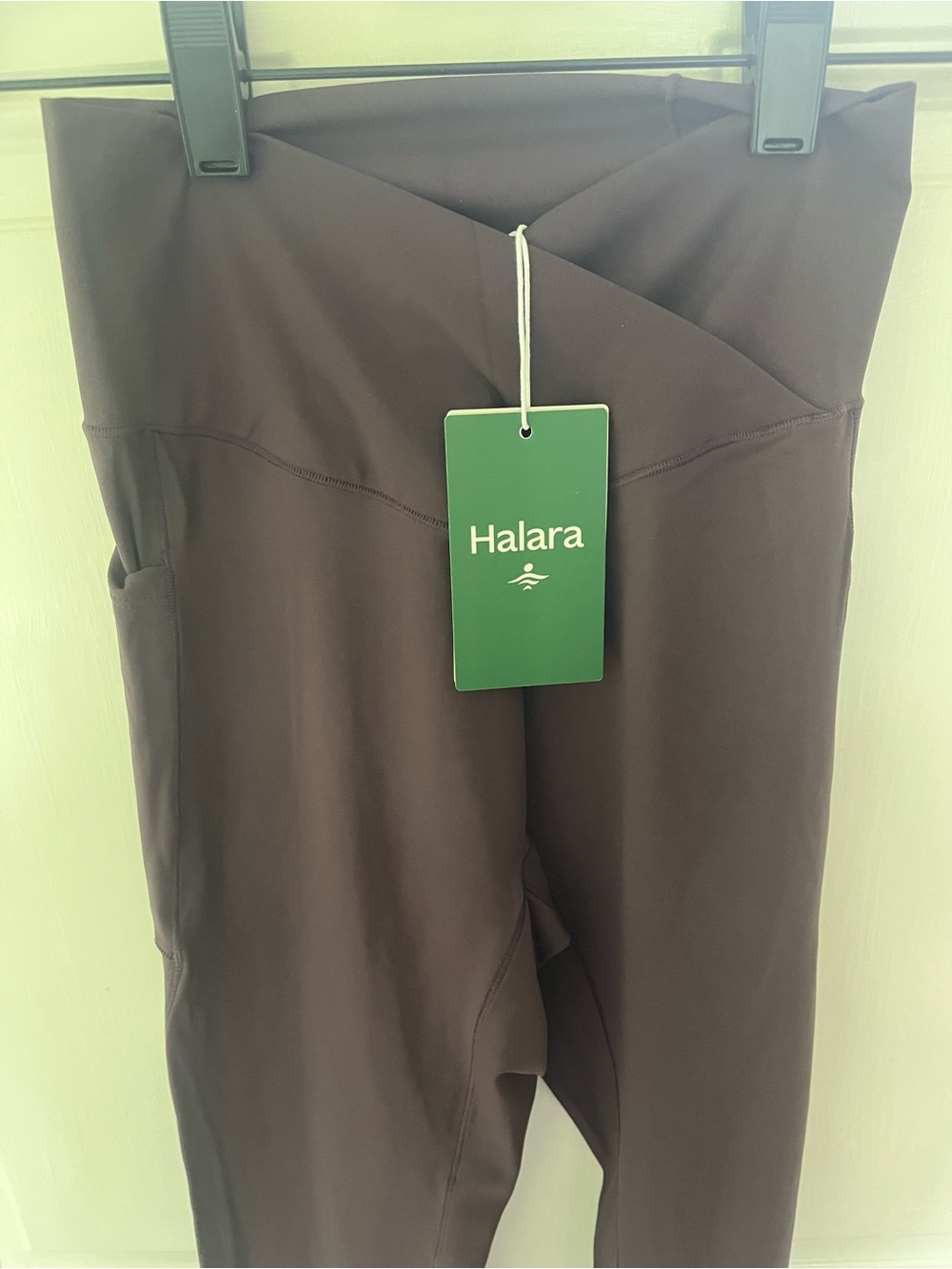 HALARA Patitoff™ 2.0 Pet Hair Resistant High Waisted Crossover Side Pocket XS - Picture 4 of 8